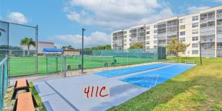 8900 Washington Gallery 12