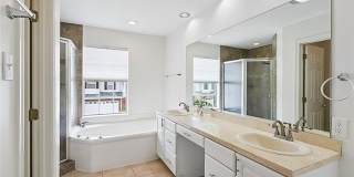 1003 OLD METAIRIE Place Gallery 9