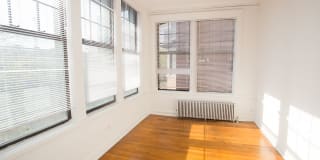 5300-5308 S. Hyde Park Boulevard Gallery 6