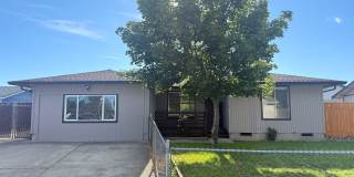 2 Bed, 2 Bath Home with Large Bonus Room Gallery 1