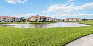 2/2 condo available now at the Villagio for annual lease Gallery 26