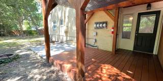 Sweet Spot in Carrboro! Inviting, updated 3br 2ba condo...Walk to Weaver St. & minutes to UNC Sweet Spot in Carrboro! Inviting, updated 3br 2ba condo...Walk to Weaver St. & minutes to UNC Gallery 32