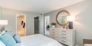 Bermuda Cay Gallery 14