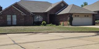 1410 Fairfield Drive Gallery 1