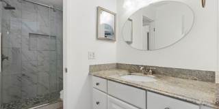 10172 Ascot Gallery 12