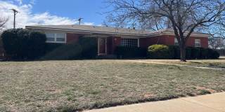 PRE-LEASING FALL 2026 ! Available AUG 2026 Gallery 1