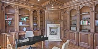 70 Harbor Street Gallery 28