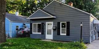 Two bedroom one bathroom single story single family home for rent Gallery 1
