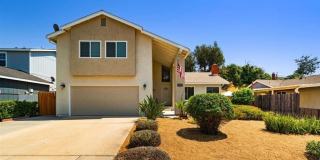 CADWELL RD - LIVE NEXT TO SANTEE LAKE IN A BEAUTIFULLY RENOVATED 4 BD / 2.5 BA HOUSE  W/ COOL LAKE BREEZES Gallery 1