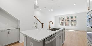 19714 Misty Moss Square Gallery 1