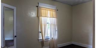 1115 State Street Gallery 24