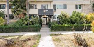 Live in one of the best locations in Los Angeles - Hollywood Hills Gallery 3