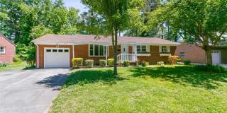 BRIGHT AND COMFORTABLE RANCHER IN THE CITY OF WILLIAMSBURG! Gallery 1