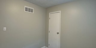 2 Bed Duplex with Bonus Room & Garage Gallery 10