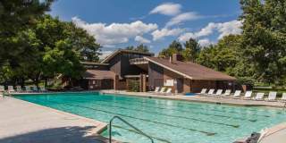 Two Bedroom Condo At Aspen Grove In North Boulder - Outdoor Pool & Year Round Hot Tub! Gallery 4