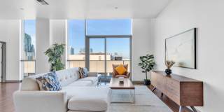 3033 Wilshire Gallery 19