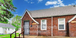 1510 North Gladstone Avenue Gallery 1