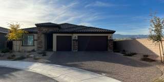 BEAUTIFUL 4 BEDROOM SINGLE FAMILY HOME ! Gallery 1