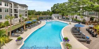 The Henslow Daniel Island Apartments & Townhomes Gallery 42