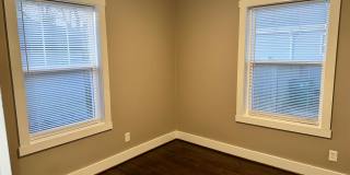Beautiful 2 Bedroom Belmont Bungalow Gallery 4