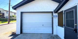 3 bed, 2 bath located in Riverside! Gallery 35