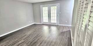Avalon Cove Townhomes Gallery 11
