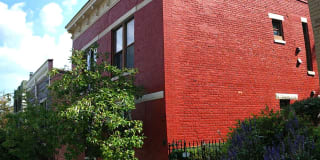 Mt. Adams Living Gallery 6