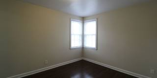 One Bedroom Duplex in North Kansas City Gallery 6