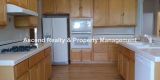 Bethany 4 Bed One Bed & Full Bath on Main Fenced Yard w/EV Charger Close to Schools & Shopping Gallery 6