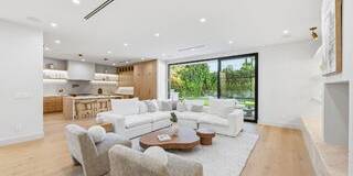 16643 Addison Street Gallery 7