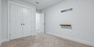 2946 Overcup St Gallery 18