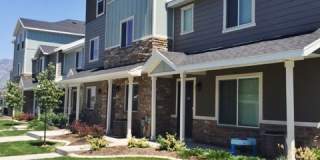 Modern 3 Story Townhome With Garage Gallery 1