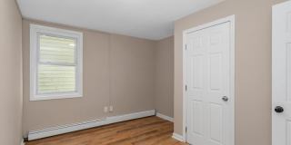 75 Garfield Ave Gallery 5