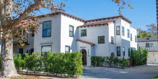 128 S Harper Gallery 1