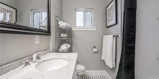 1210 E Oakmont Gallery 15