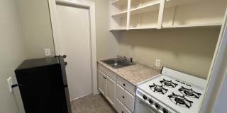 1417 Center Street Gallery 2