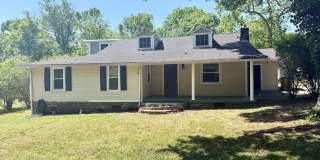 3 Bedroom 2 Bath Madison Charmer $1900/Mo Gallery 1