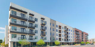 The Flats at River North Gallery 3