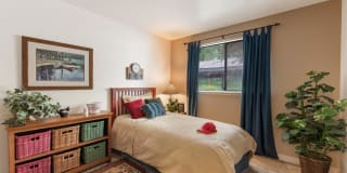 Mariners' Glen Apartment Homes Gallery 12