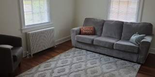 2027-2028 School Year / 8 Bdrm / 3 Bath Steps from UVA Grounds Gallery 8