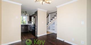 Comfort and Style in the Heart of Seattle Gallery 7