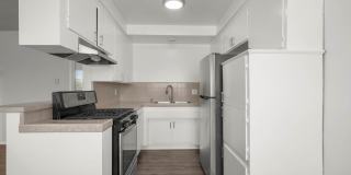 814 Victor Ave Gallery 6