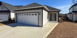 Stunning 3 Bed 2 Bath Home in Fayetteville Gallery 1