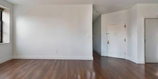 411 Manhattan Avenue Gallery 20
