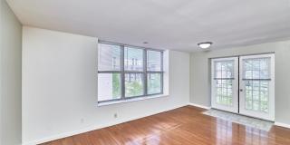 5500 Pershing Avenue Gallery 6