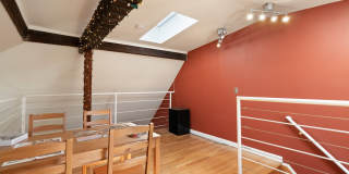 542 George Street Gallery 17
