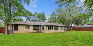 Salado Home in Rural Subdivision Gallery 1