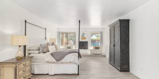 4450 E CAMELBACK Road Gallery 28