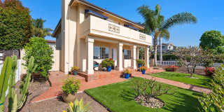Ocean View La Jolla Home | 3BR + 3BA | Patio, Balcony & 2-Car Garage Gallery 1
