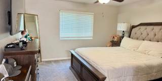 Wonderful 3 bed , 2 bath in Sunnyside Area Gallery 17